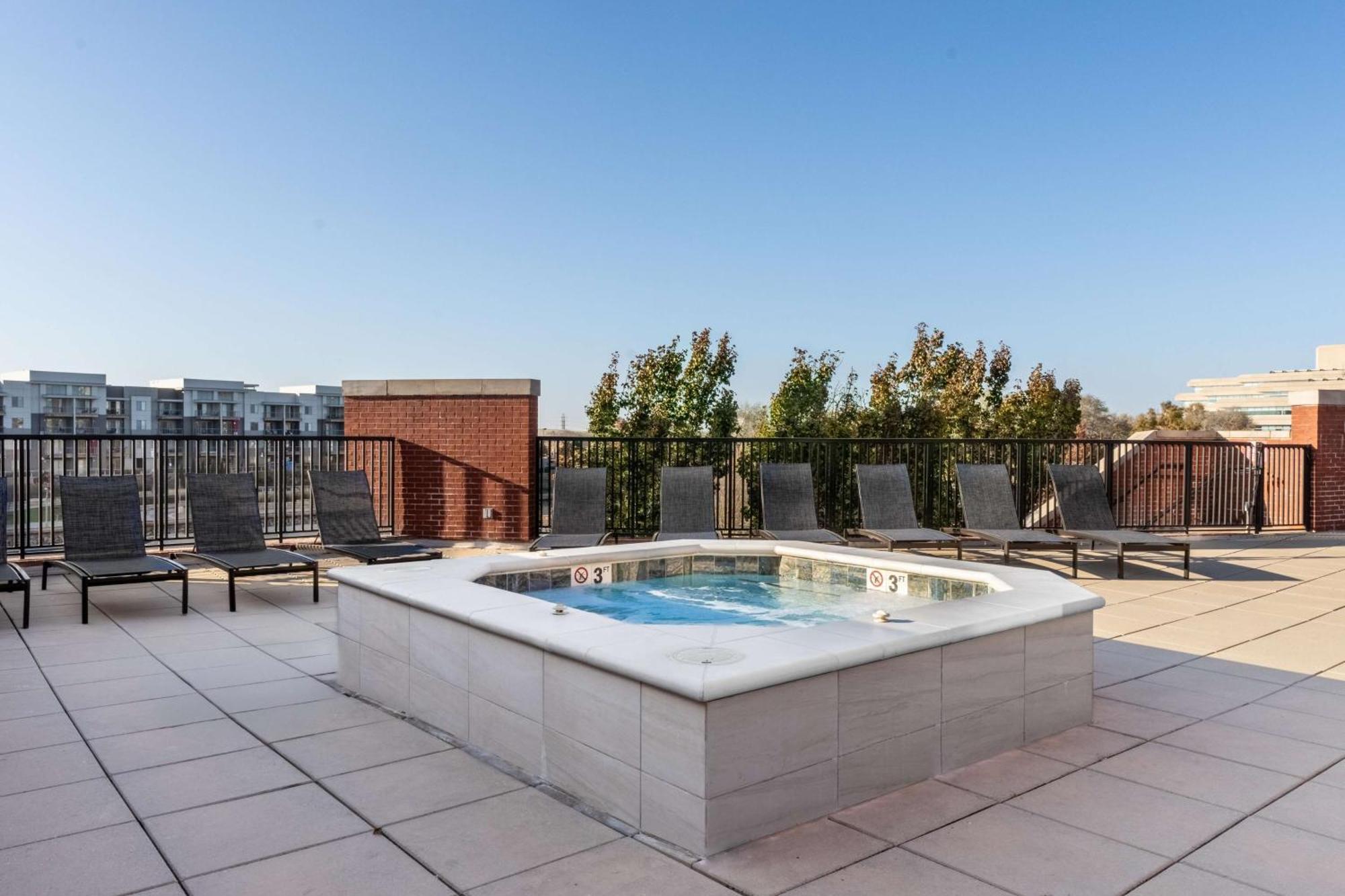 Drury Plaza Broadview 3*